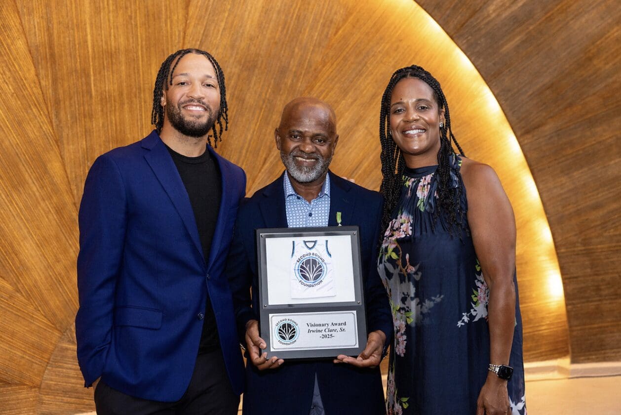 Jalen Brunson Foundation Mini Jersey Award Recognition